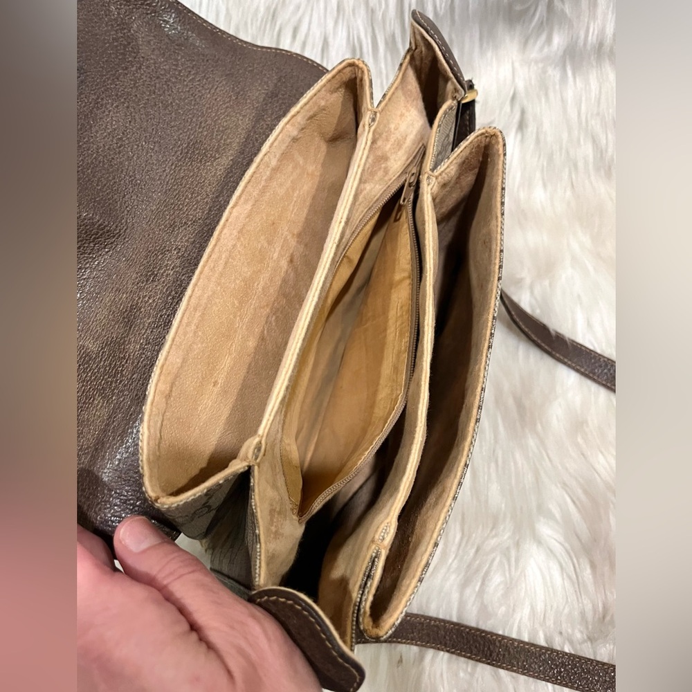 Gucci Beige and Brown Crossbody Bag - Picture 9 of 12
